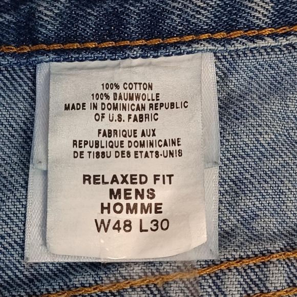 Men’s Eddie Bauer 48x32 Relaxed Fit Medium Wash Blue Premium Denim Jeans - Picture 3 of 8